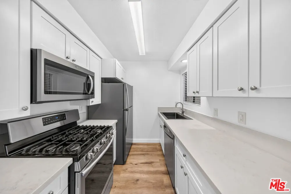 10521 National Boulevard #214 Los Angeles, CA 90034