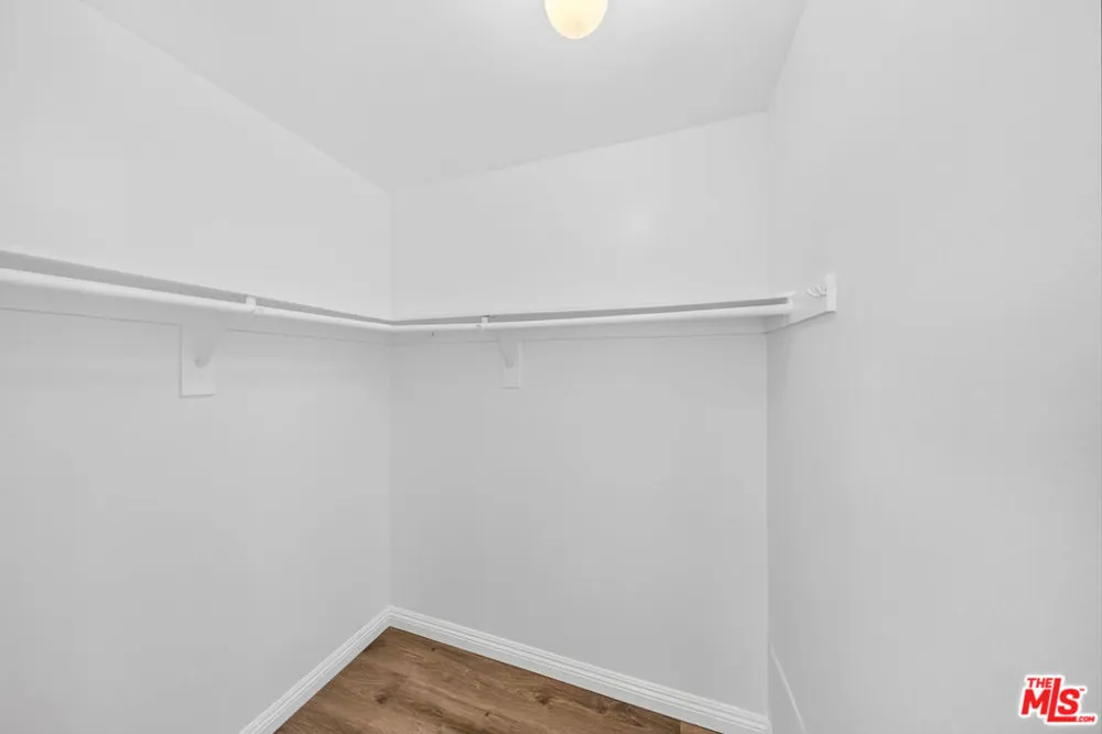 10521 National Boulevard #214 Los Angeles, CA 90034