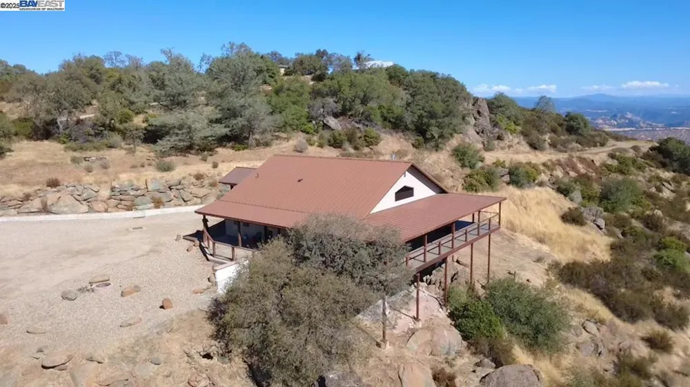 2280 Roan Rd Angels Camp, CA 95222