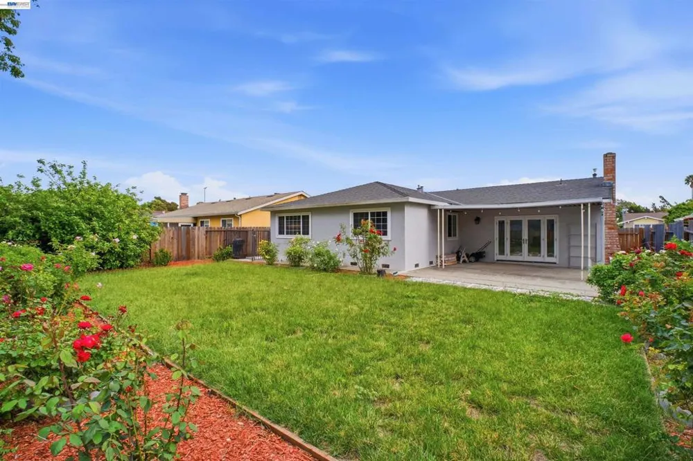 32252 Valiant Way Union City, CA 94587