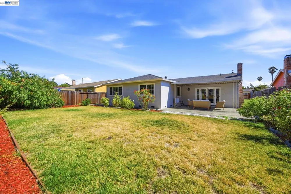 32252 Valiant Way Union City, CA 94587