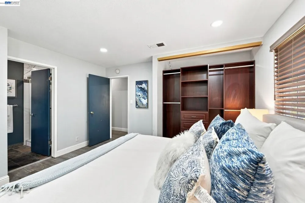 32252 Valiant Way Union City, CA 94587