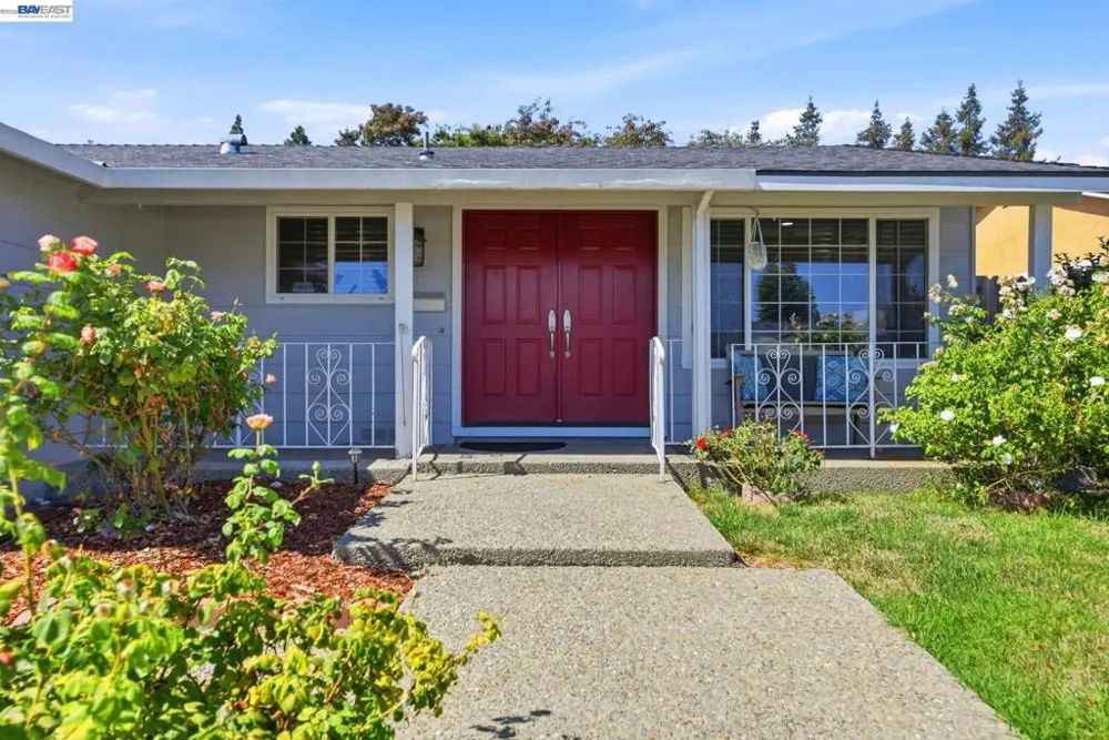 32252 Valiant Way Union City, CA 94587