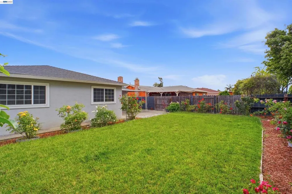 32252 Valiant Way Union City, CA 94587