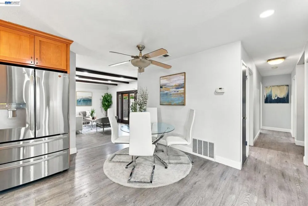 32252 Valiant Way Union City, CA 94587