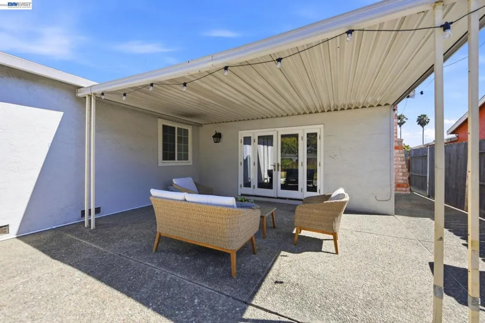 32252 Valiant Way Union City, CA 94587