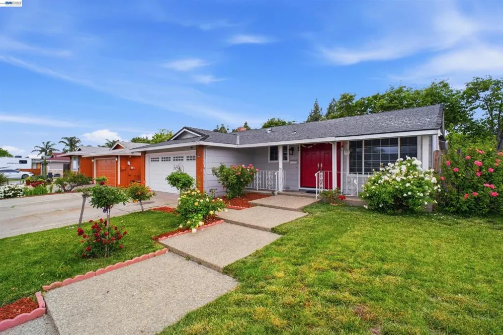32252 Valiant Way Union City, CA 94587