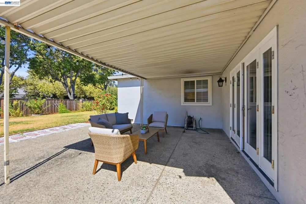 32252 Valiant Way Union City, CA 94587