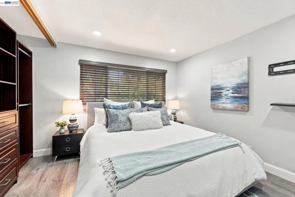 32252 Valiant Way Union City, CA 94587