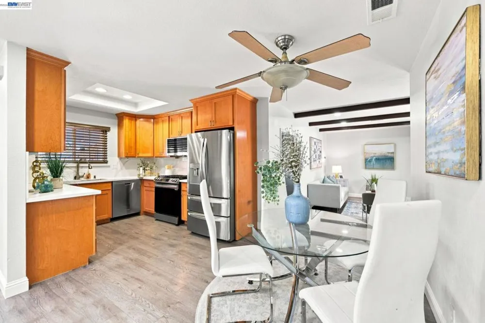 32252 Valiant Way Union City, CA 94587