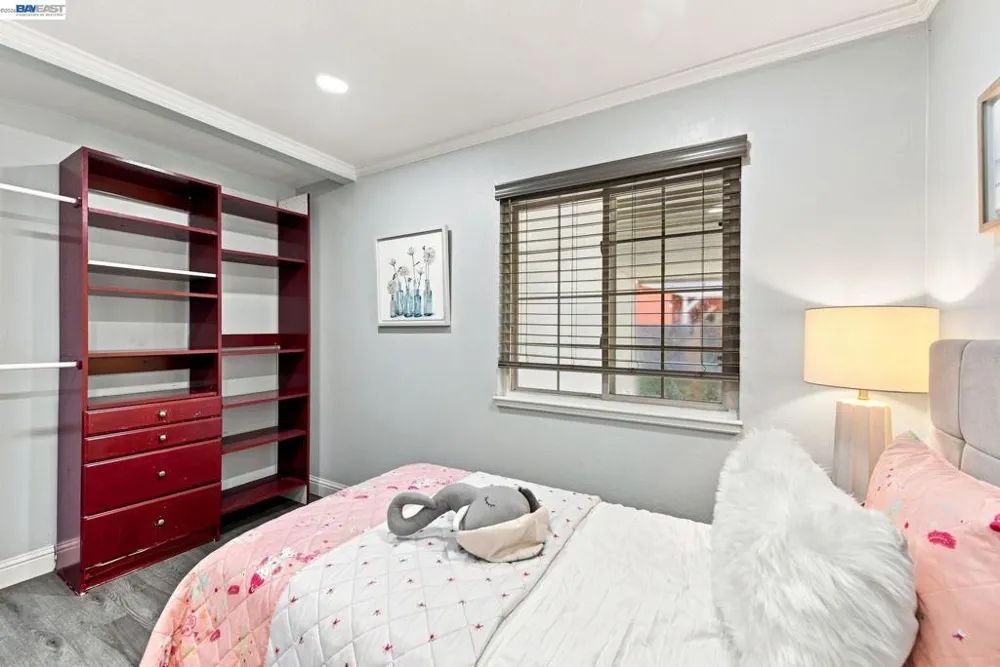 32252 Valiant Way Union City, CA 94587
