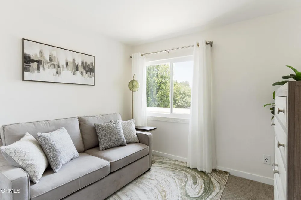 1340 E Hillcrest Drive #6 Thousand Oaks, CA 91362