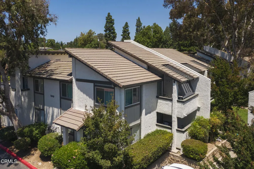 1340 E Hillcrest Drive #6 Thousand Oaks, CA 91362
