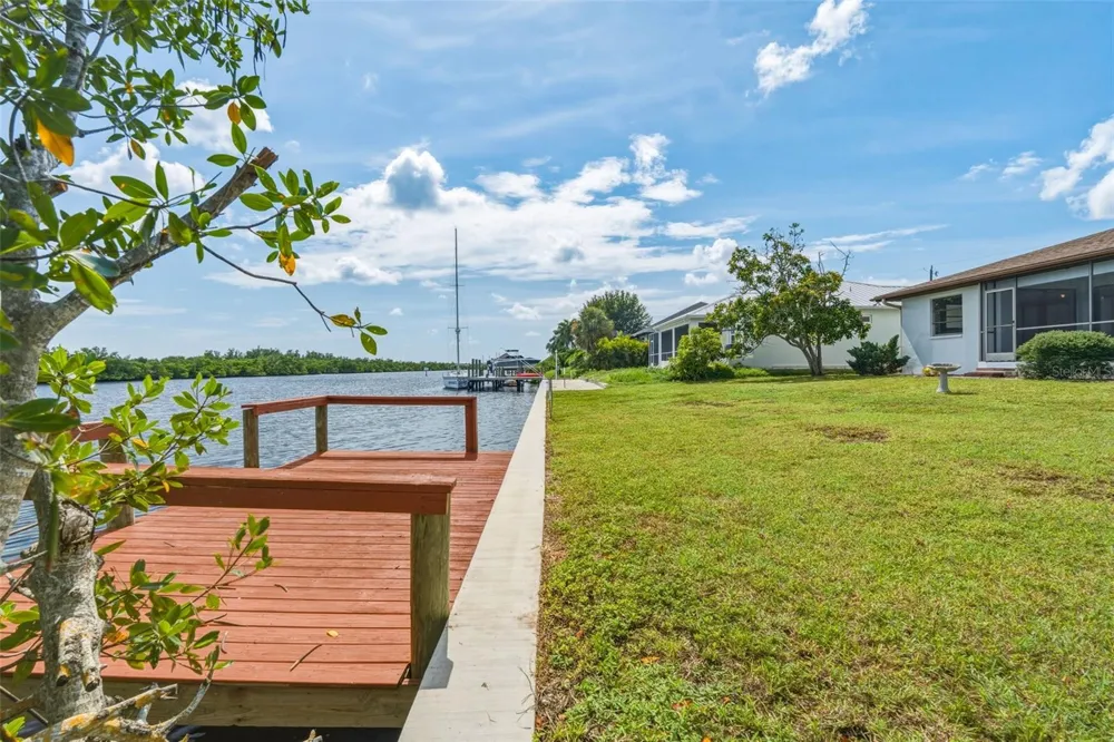 18422 ARAPAHOE CIRCLE Port Charlotte, FL 33948