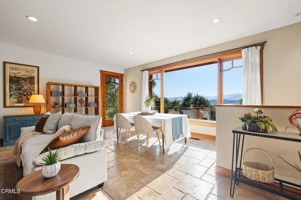 49 Alto Drive Oak View, CA 93022