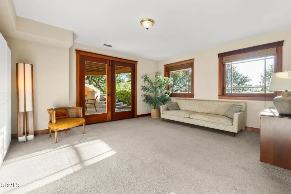 49 Alto Drive Oak View, CA 93022
