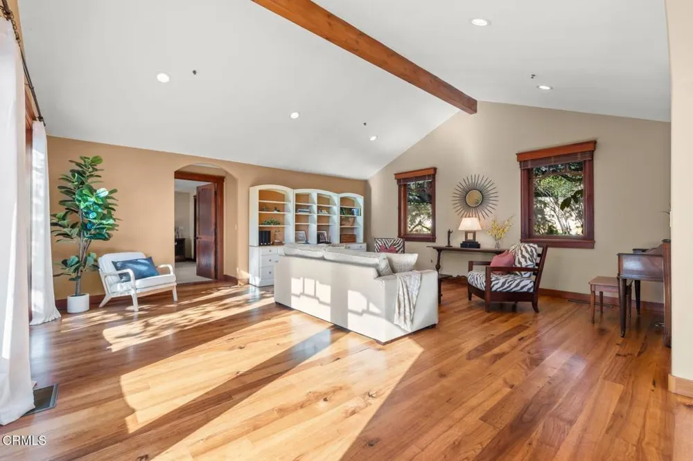 49 Alto Drive Oak View, CA 93022