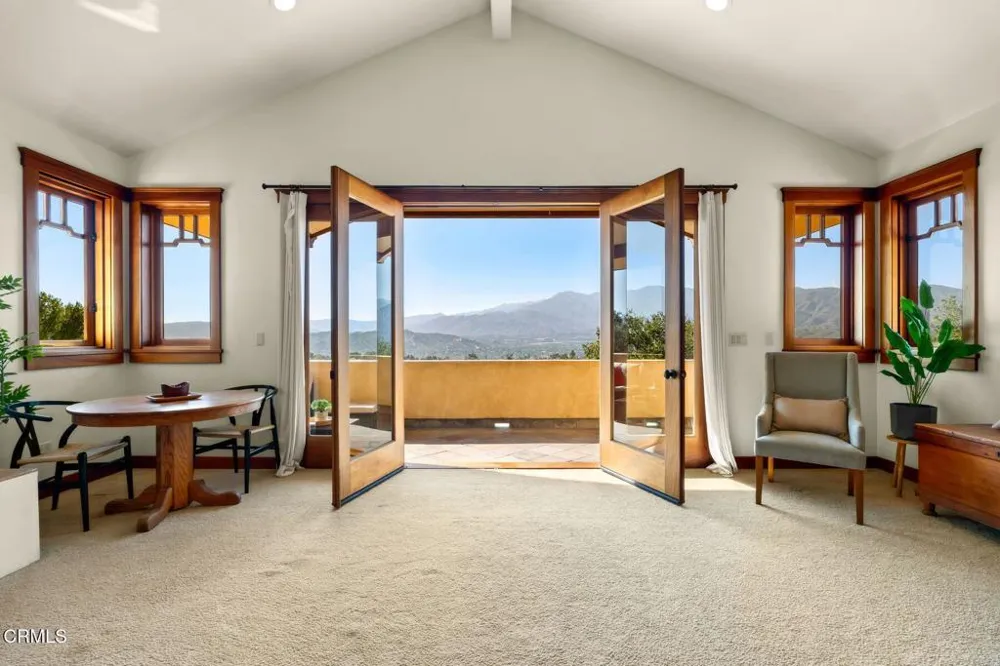 49 Alto Drive Oak View, CA 93022