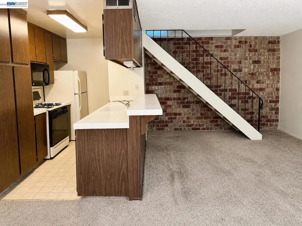 2125 Arroyo Ct #2 Pleasanton, CA 94588