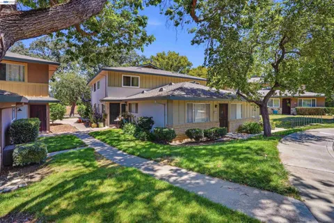 2125 Arroyo Ct #2
