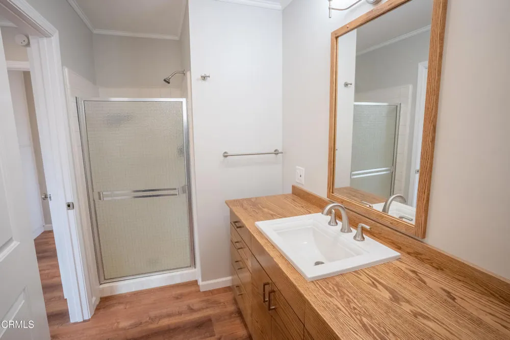 382 Alpine Avenue Ventura, CA 93004
