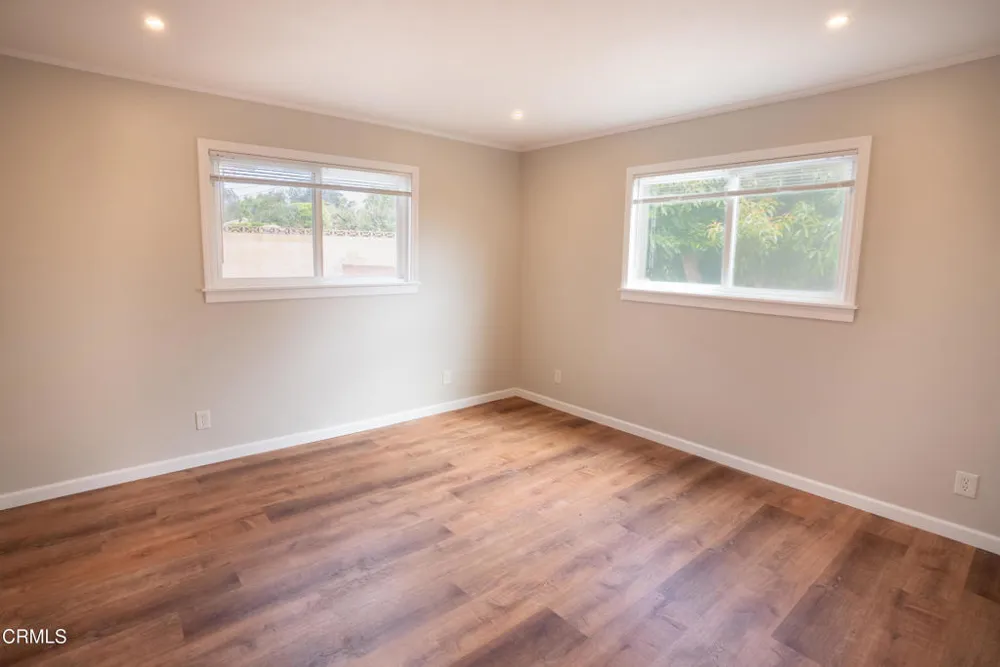 382 Alpine Avenue Ventura, CA 93004