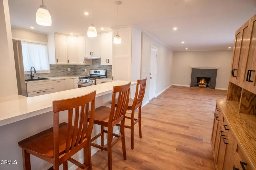 382 Alpine Avenue Ventura, CA 93004