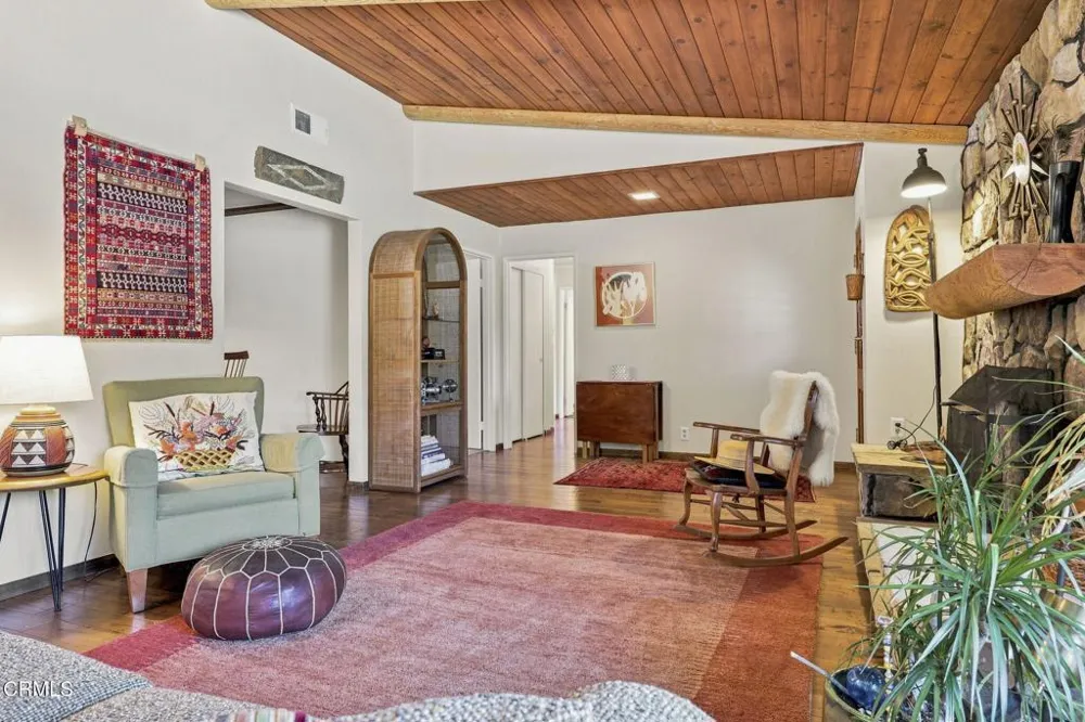 1121 Sunnyglenn Avenue Ojai, CA 93023