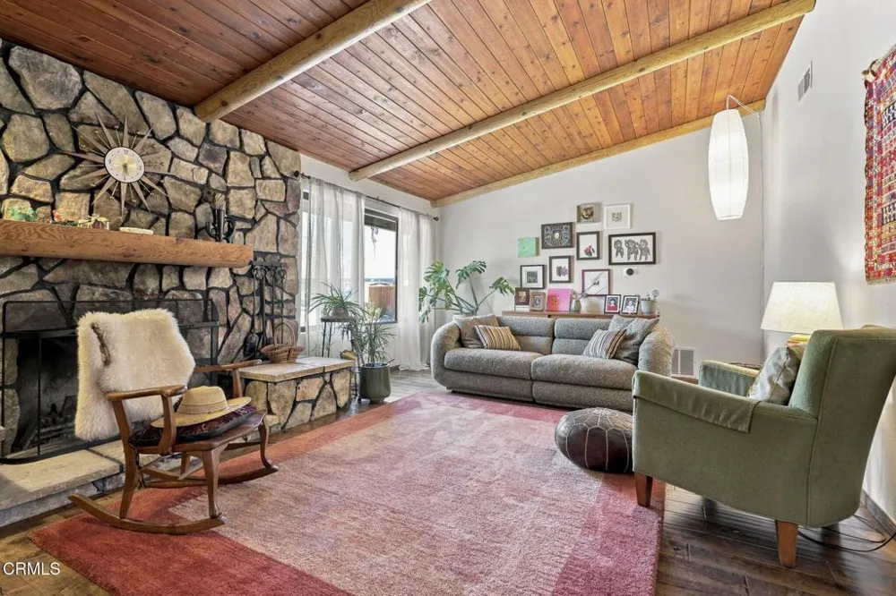 1121 Sunnyglenn Avenue Ojai, CA 93023