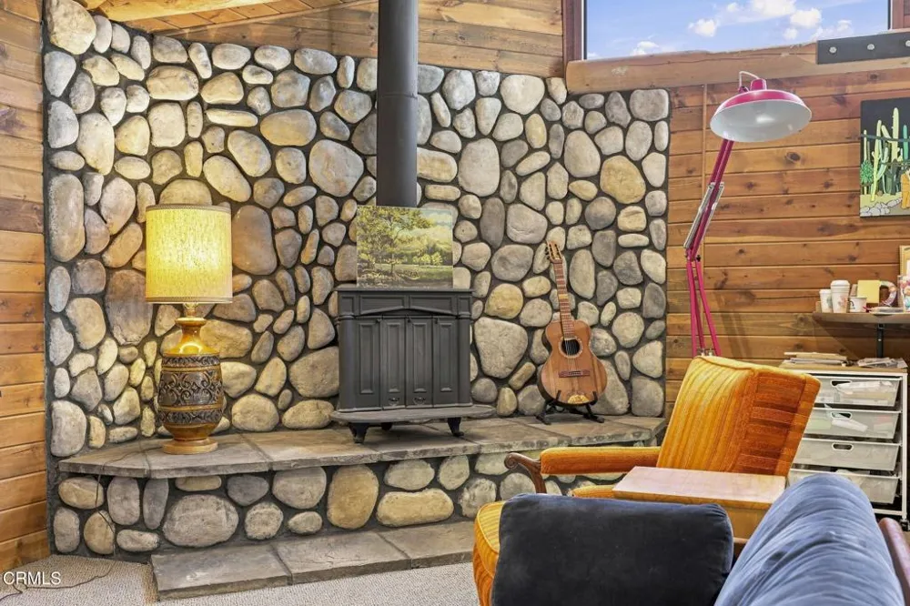 1121 Sunnyglenn Avenue Ojai, CA 93023