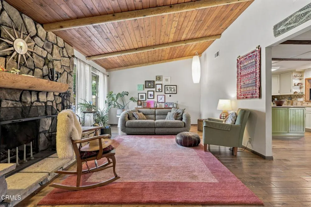 1121 Sunnyglenn Avenue Ojai, CA 93023