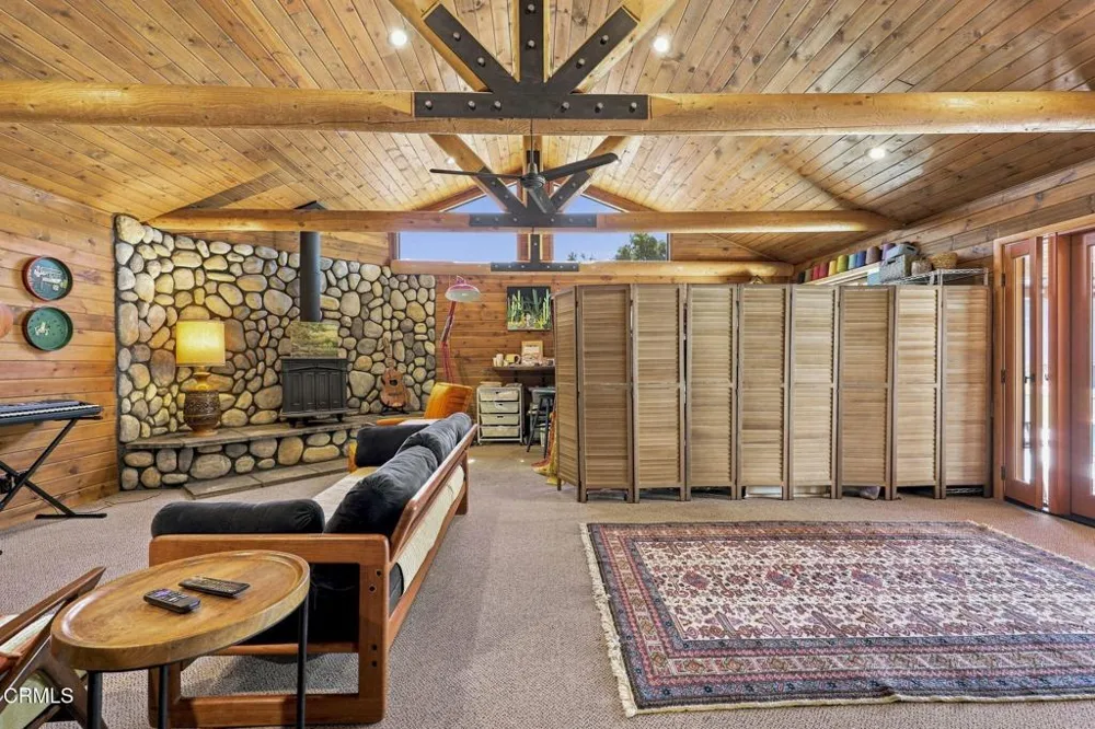 1121 Sunnyglenn Avenue Ojai, CA 93023