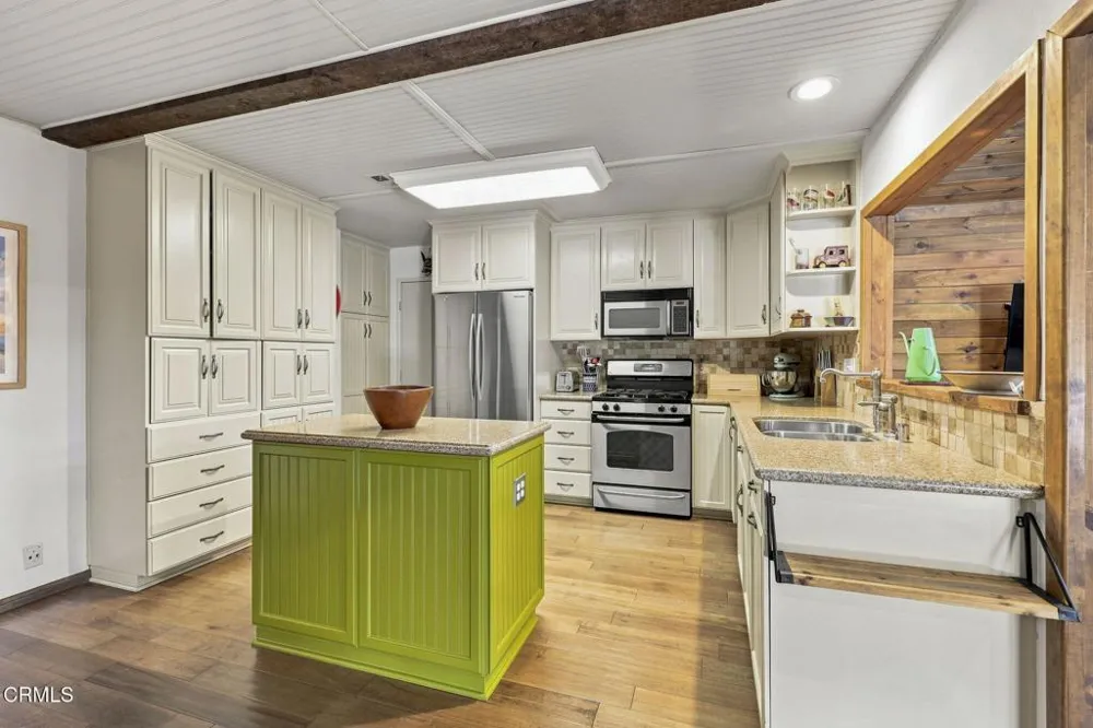 1121 Sunnyglenn Avenue Ojai, CA 93023