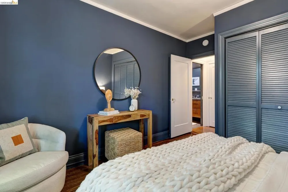 73 Oakmont Ave Piedmont, CA 94610