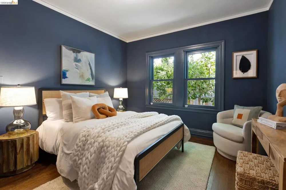 73 Oakmont Ave Piedmont, CA 94610