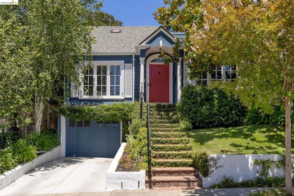 73 Oakmont Ave Piedmont, CA 94610