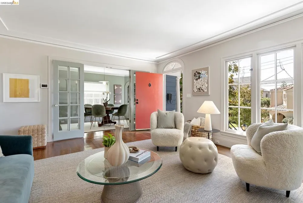 73 Oakmont Ave Piedmont, CA 94610