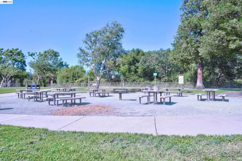 7672 Tuscany Dr Dublin, CA 94568