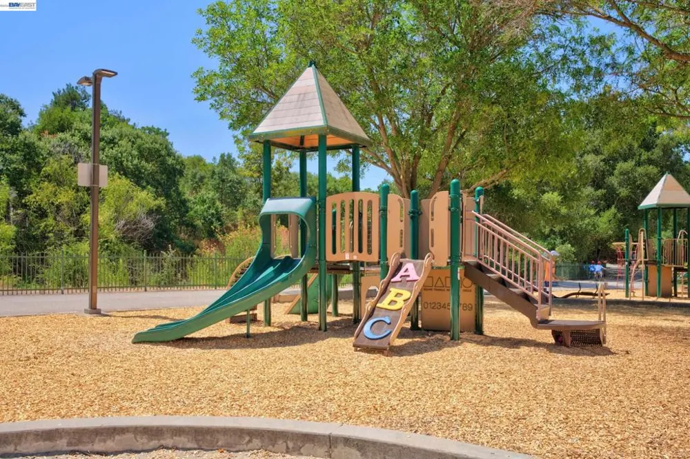 7672 Tuscany Dr Dublin, CA 94568
