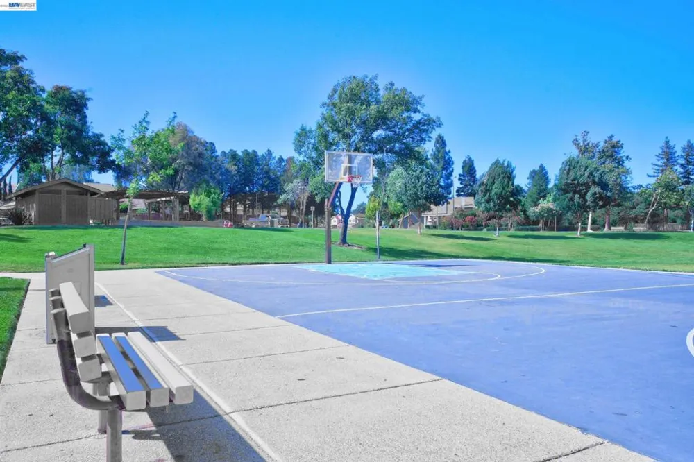 7672 Tuscany Dr Dublin, CA 94568