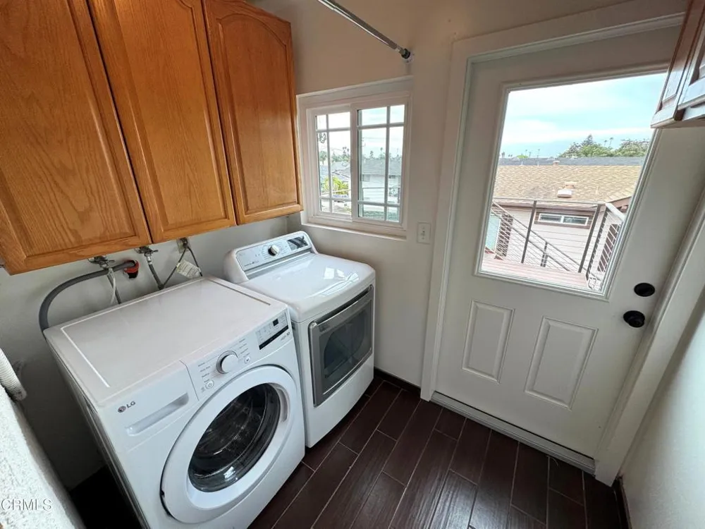 916 Poli Street Ventura, CA 93001