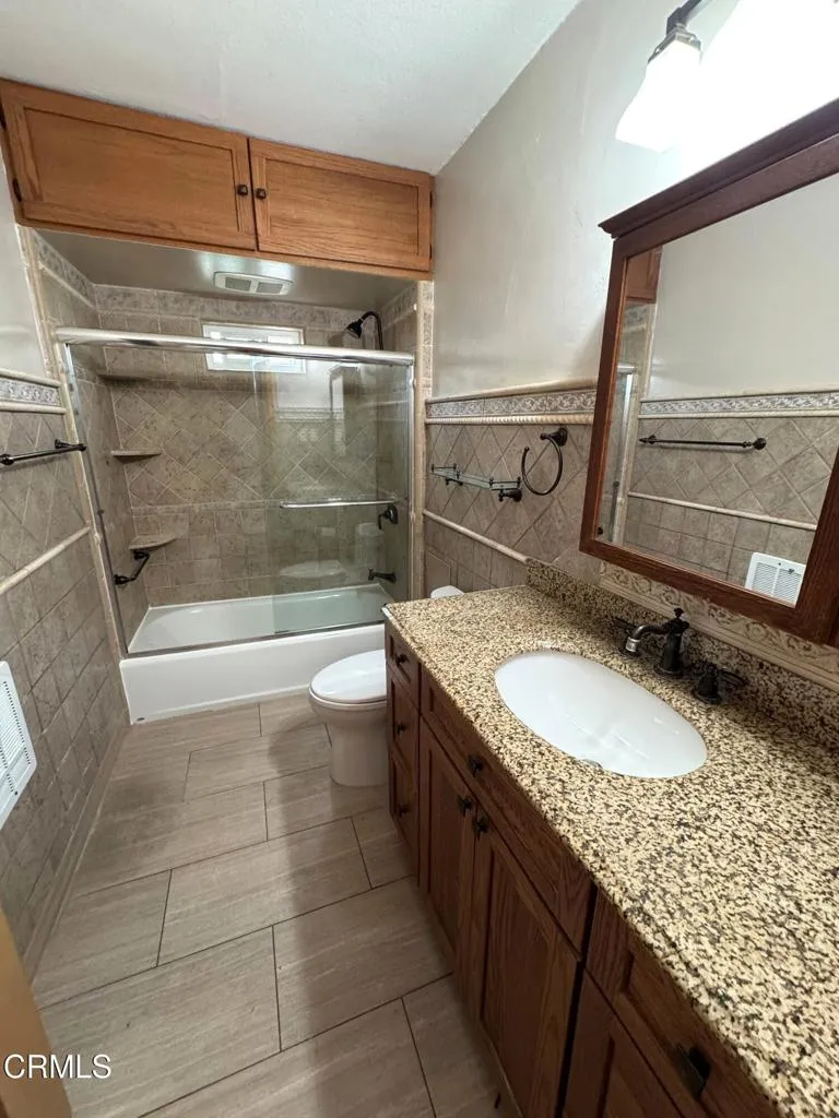 916 Poli Street Ventura, CA 93001