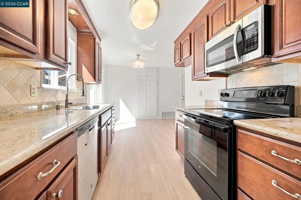 6861 Brighton Drive Dublin, CA 94568