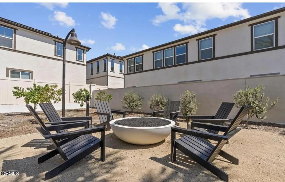 2521 Little Rock Lane Simi Valley, CA 93065