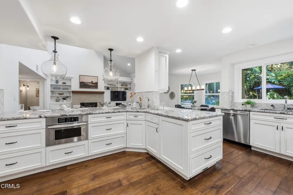1732 Crooked Trail Place Westlake Village, CA 91362