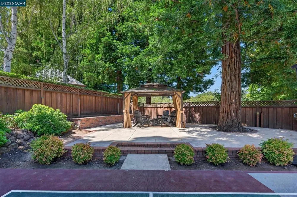 114 Pepperwood Ct Danville, CA 94506