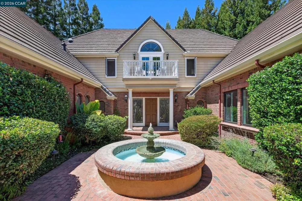 114 Pepperwood Ct Danville, CA 94506