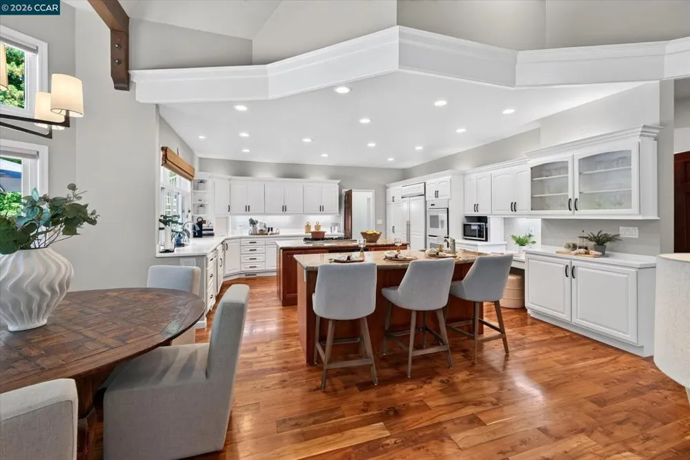 114 Pepperwood Ct Danville, CA 94506
