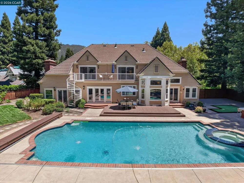 114 Pepperwood Ct Danville, CA 94506