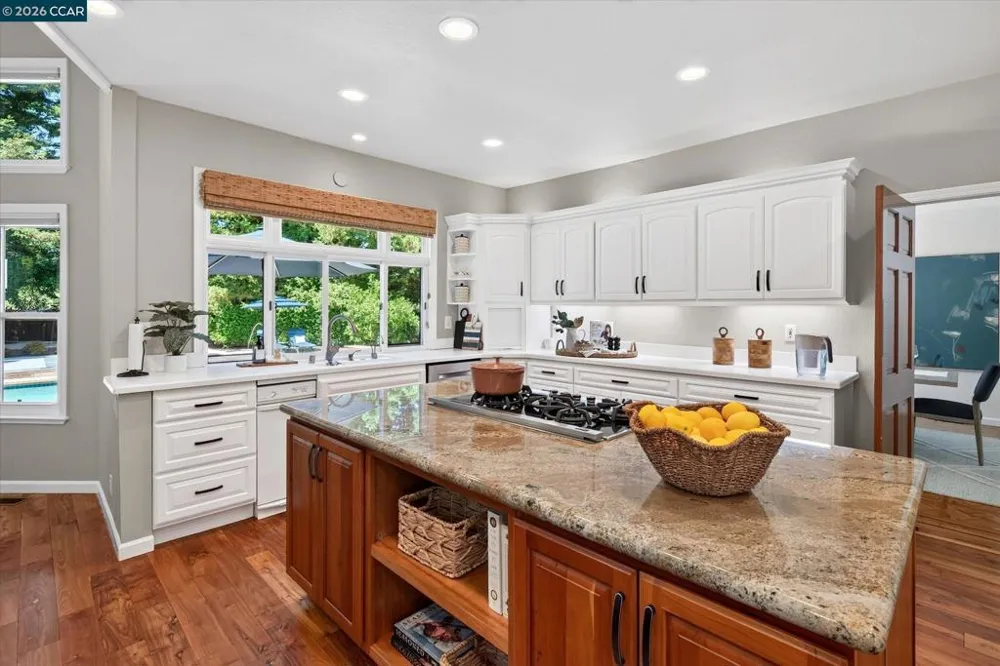 114 Pepperwood Ct Danville, CA 94506